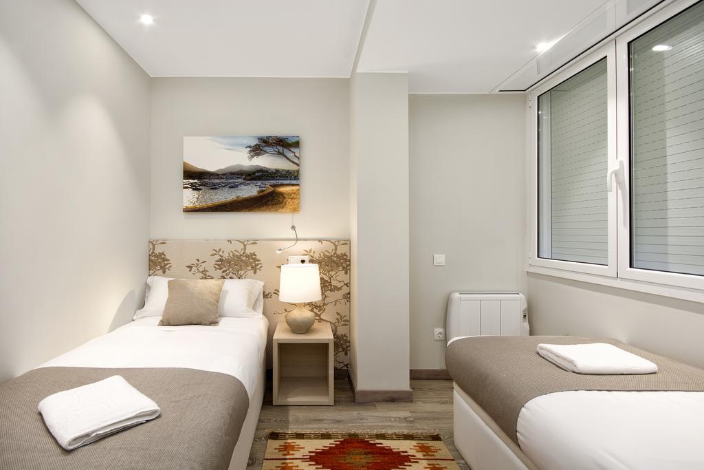 Eixample Building Apartments By Mercedes Heritage 바르셀로나 외부 사진