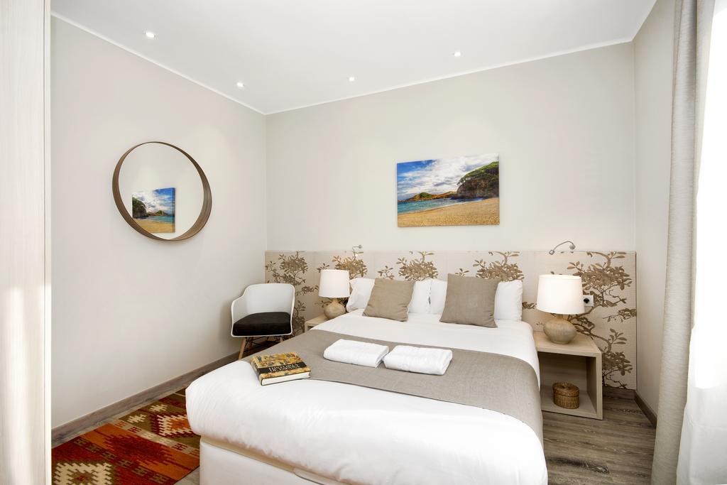 Eixample Building Apartments By Mercedes Heritage 바르셀로나 외부 사진