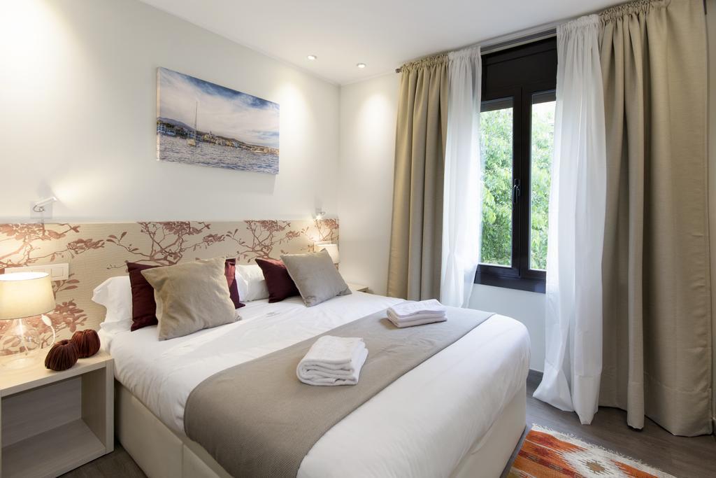 Eixample Building Apartments By Mercedes Heritage 바르셀로나 외부 사진