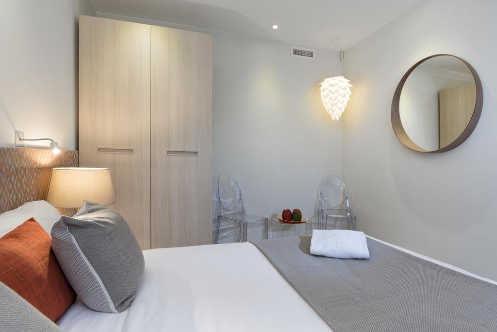 Eixample Building Apartments By Mercedes Heritage 바르셀로나 외부 사진