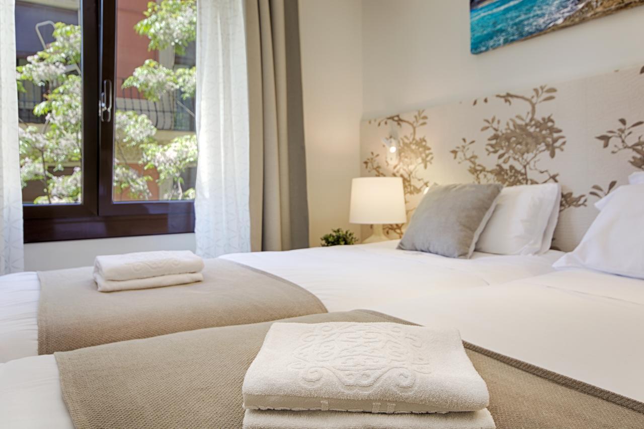 Eixample Building Apartments By Mercedes Heritage 바르셀로나 외부 사진