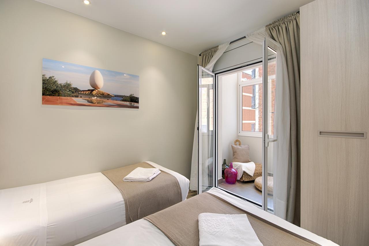 Eixample Building Apartments By Mercedes Heritage 바르셀로나 외부 사진