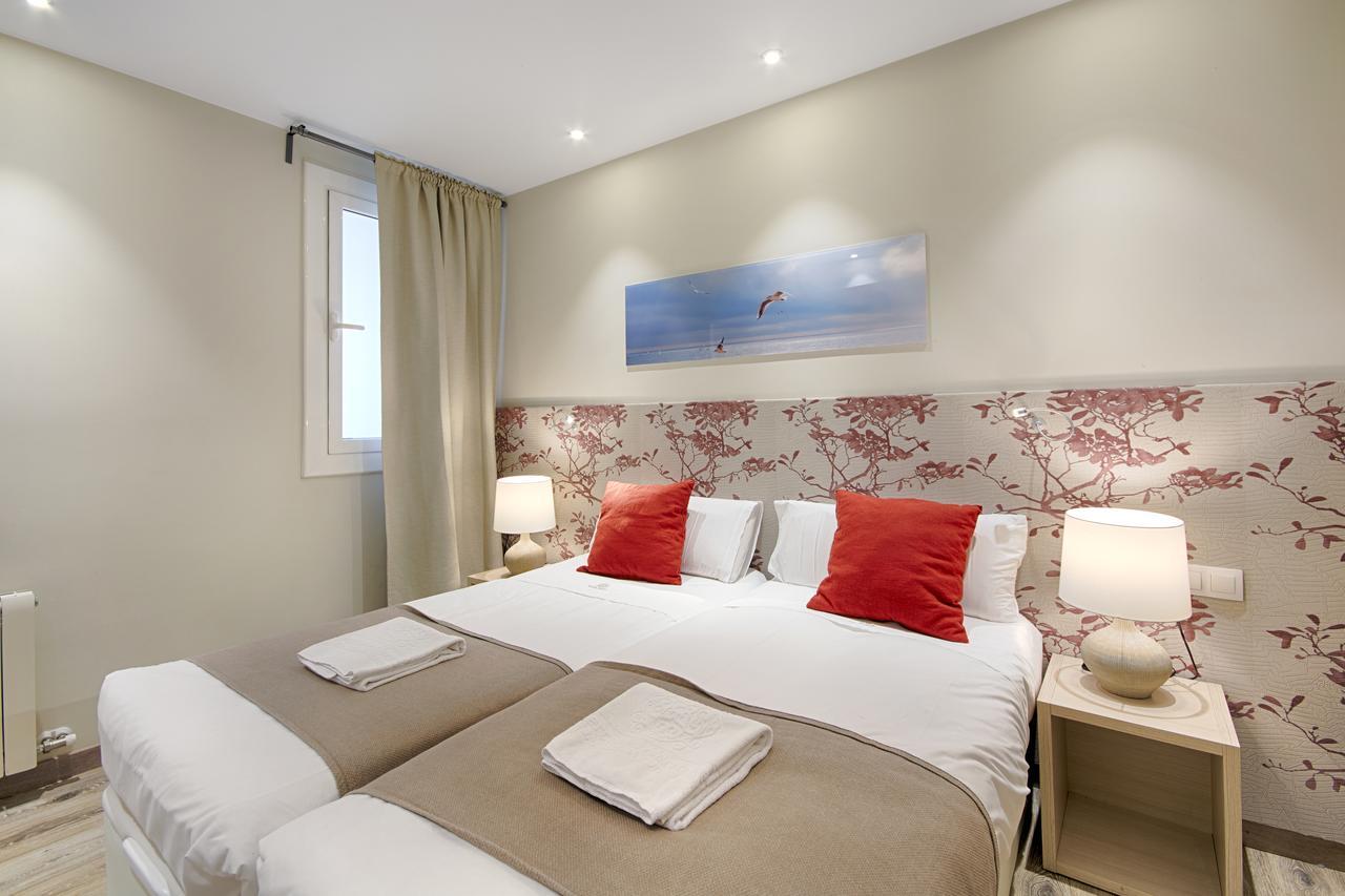 Eixample Building Apartments By Mercedes Heritage 바르셀로나 외부 사진
